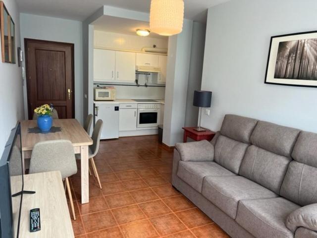 Apartamentos Club Condal Комильяс Экстерьер фото