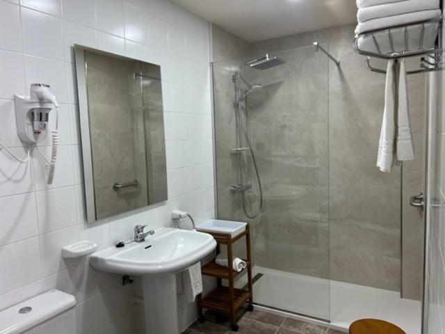 Apartamentos Club Condal Комильяс Экстерьер фото
