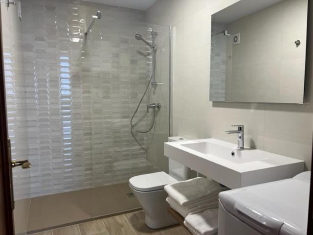 Apartamentos Club Condal Комильяс Экстерьер фото