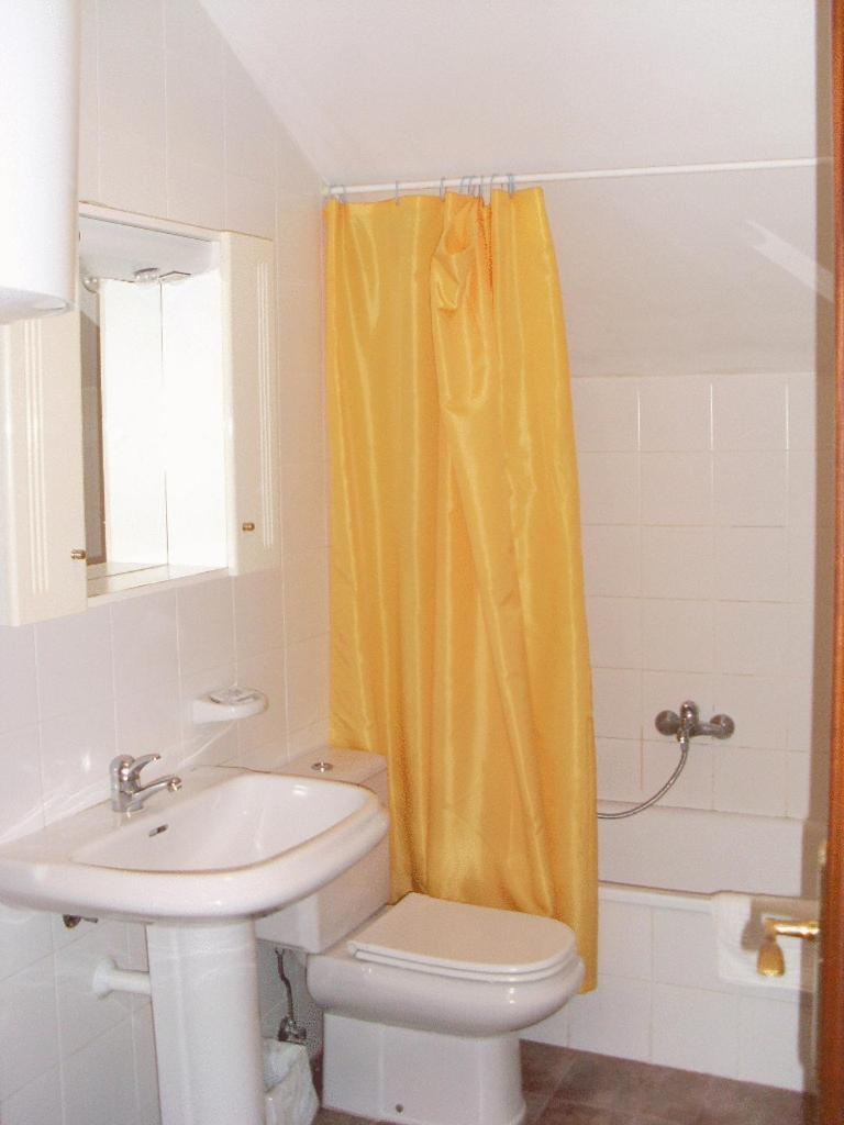 Apartamentos Club Condal Комильяс Экстерьер фото